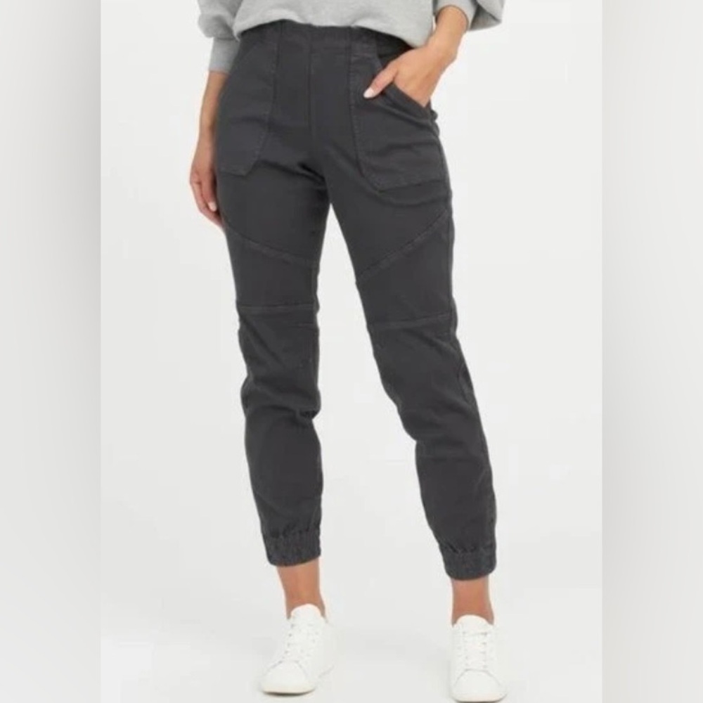 SPANX Charcoal Stretch Twill Cargo Jogger Pants - M